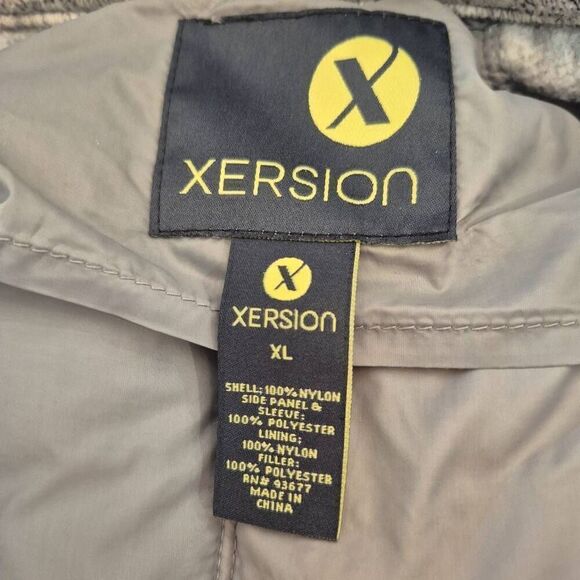 Xersion Women's Gray/Silver & Hot Orange Nylon Quilted Zip Front Jacket - Picture 10 of 10